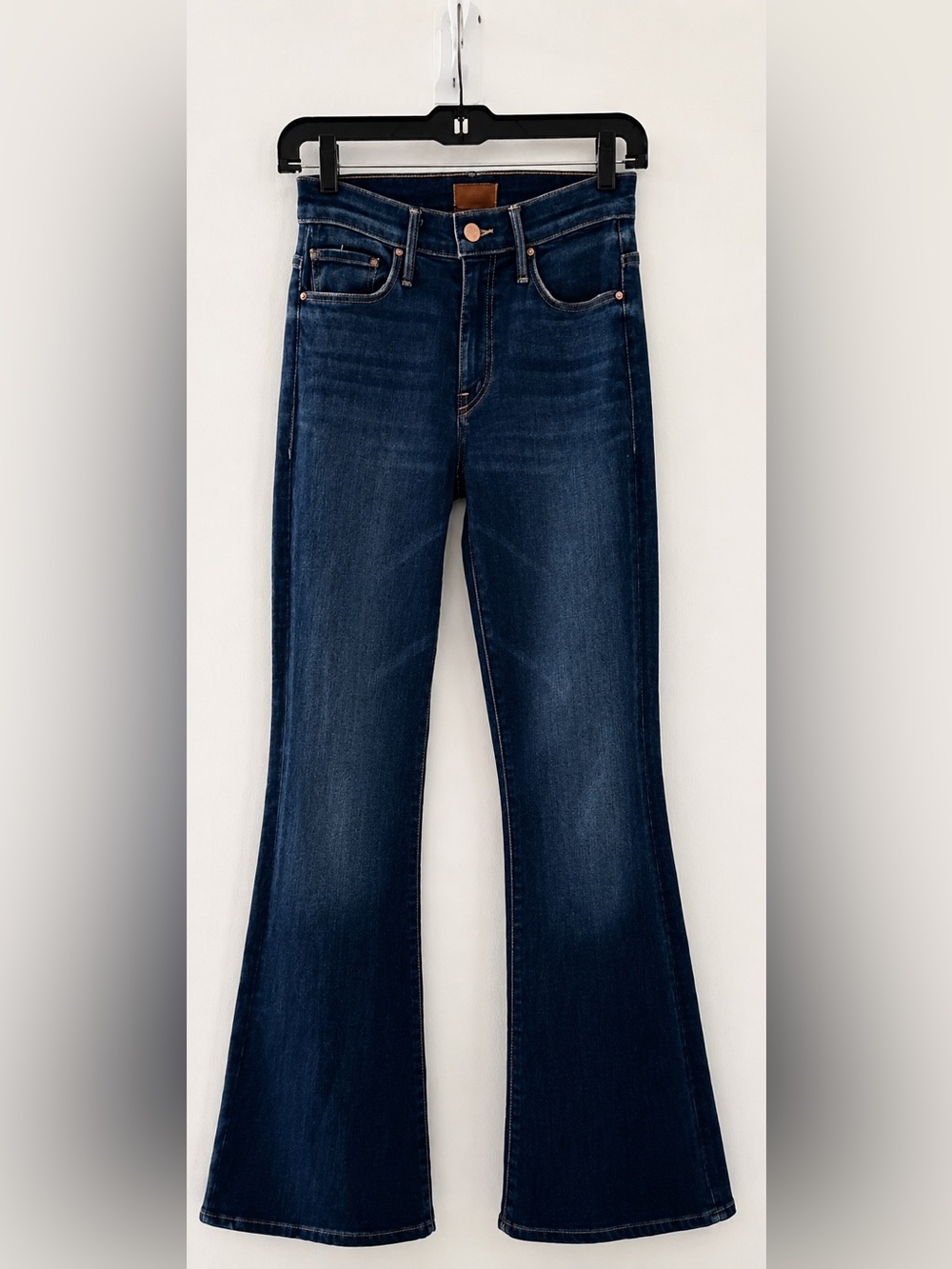 NWOT- MOTHER The Weekender Bootcut Jeans Sweet Lime Wash Mid Rise Size 24 - Picture 2 of 5